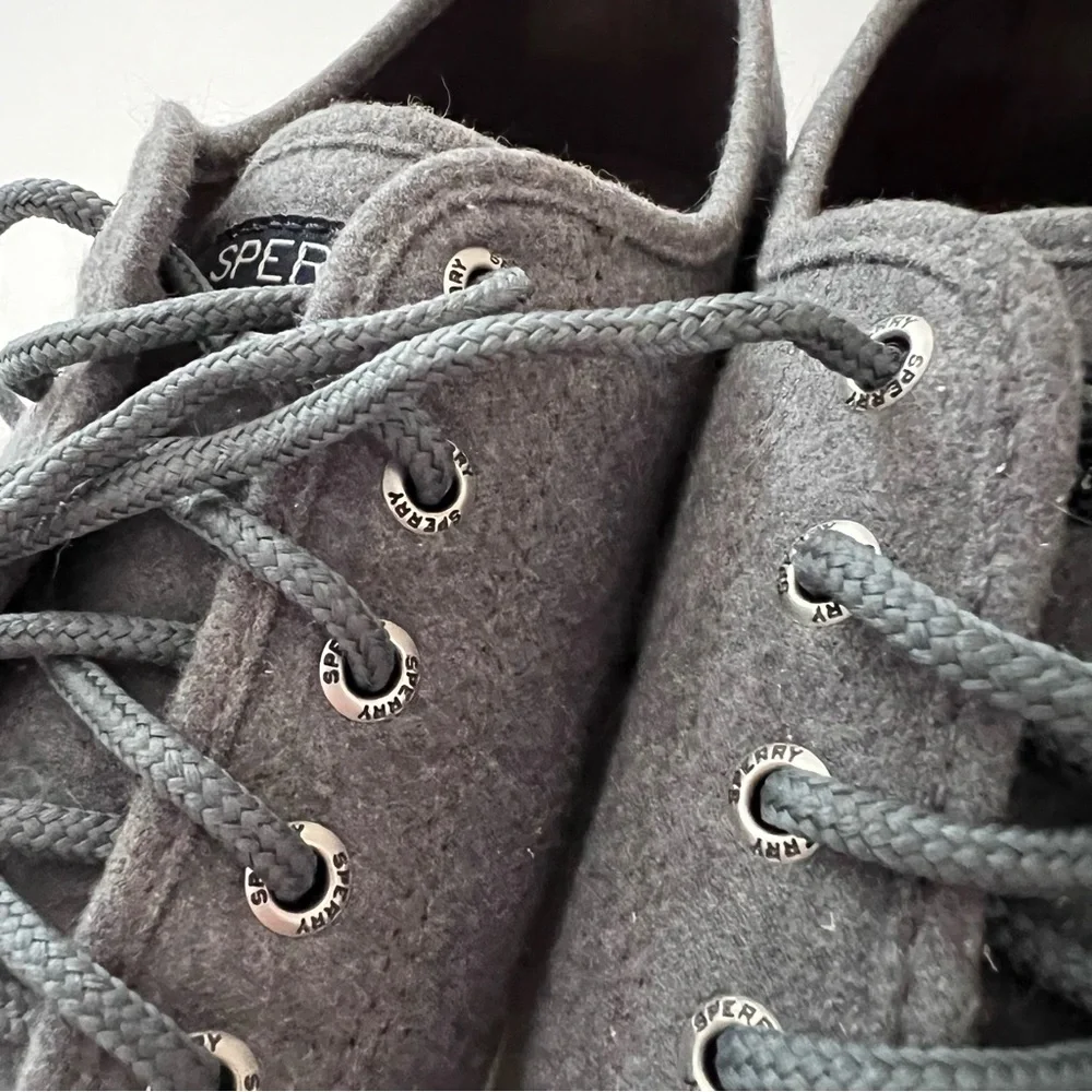 Sperry speedy top